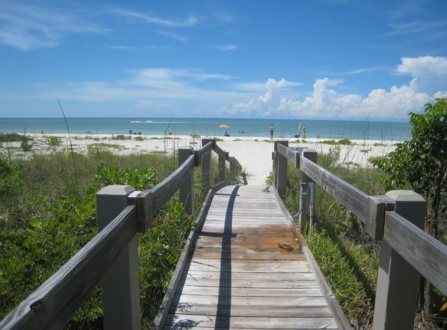 Hurricane House Resort, a Hilton Grand Vacations Club