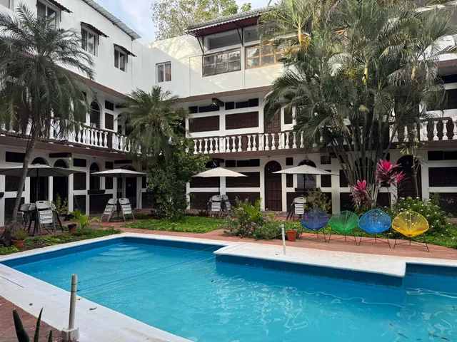 Hotel Colonia Maya Petén