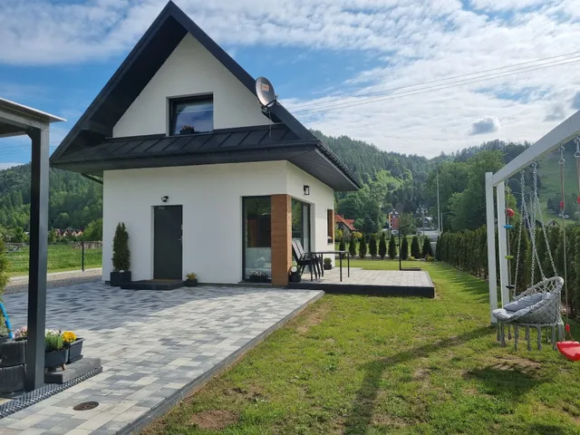 Domek Otulony Słońcem