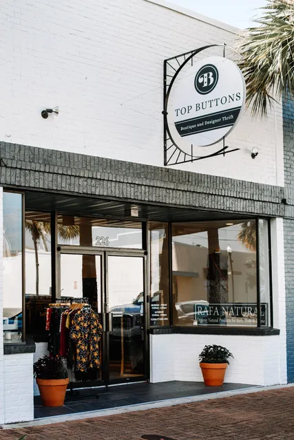 Top Buttons Boutique