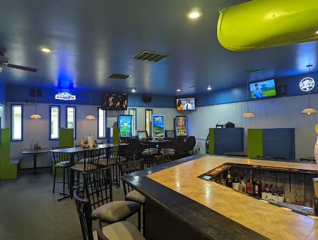 1903 West Bar and Grill (Touch of Class)