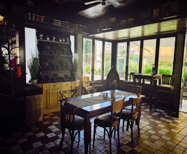 Restaurant, pizzeria News Cafe