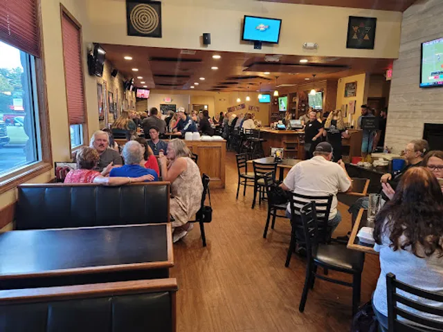 Lefty & Romos' Bar & Grill