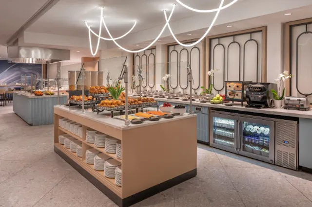 Gold Coast Kitchen and Cocktails