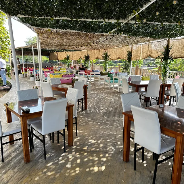 Local House Restaurant