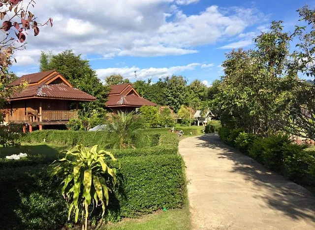 Tribal Pai Backpackers