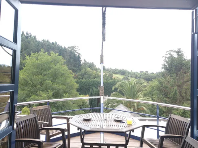 El Galeón Restaurant