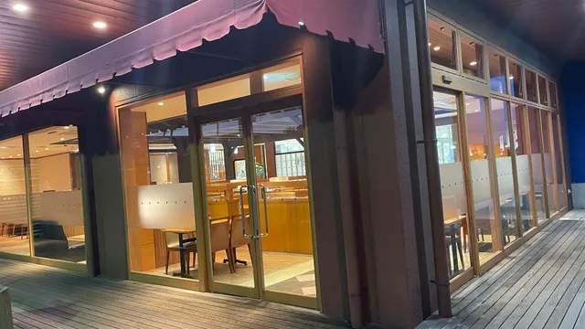 シュラスカリア バン