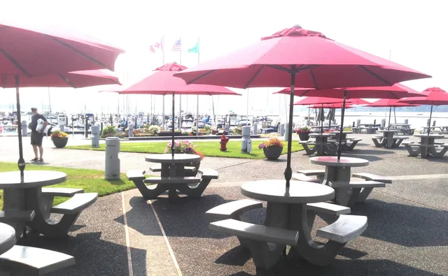 Semiahmoo Store & Café