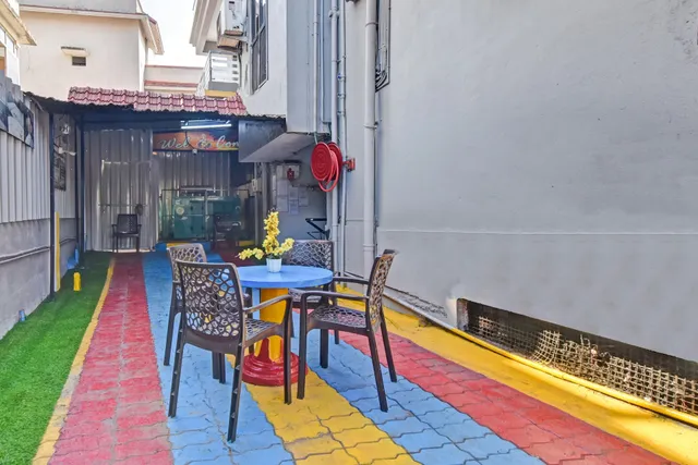 Capital O Hotel Sunview