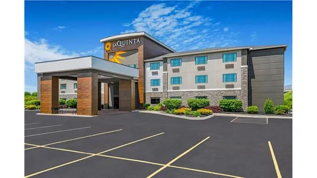 La Quinta Inn & Suites by Wyndham Batavia