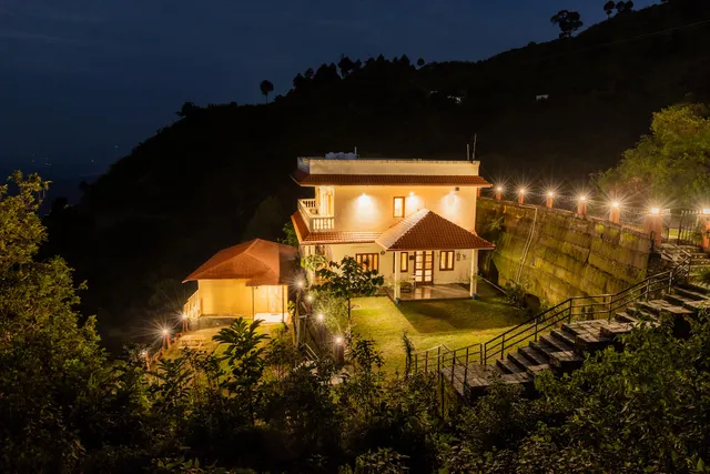 Mountain Homes, Lansdowne