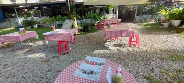 Roti Breakfast & Kopitiam