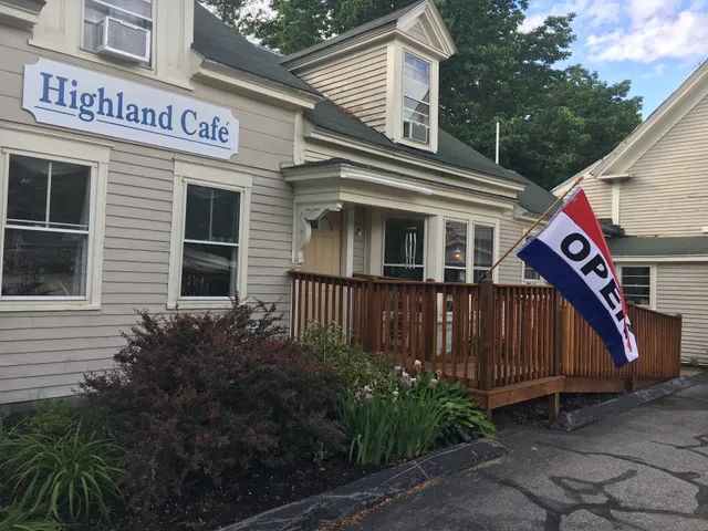 Highland Lake Resort