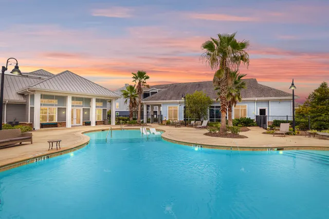 Longshore Commons Apartments