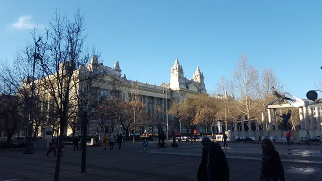 The Lazy Muggle Hostel