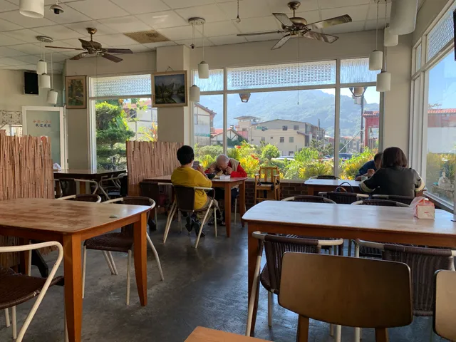 禾軒·𝗛𝗘𝗫𝗨𝗔𝗡家常簡餐·炒飯·湯麵·茶點·厚片·生啤酒🍻兩棲爬蟲·陸龜主題·貓狗-寵物友善餐廳【每週一公休】