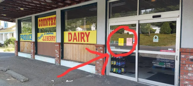 J J Berry Country Store