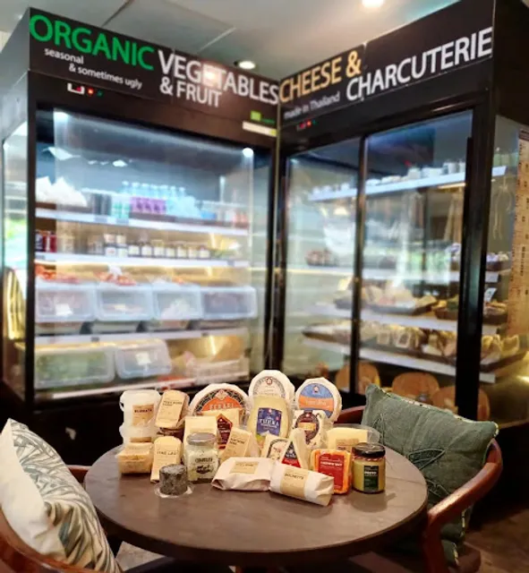VIVIN Asok - café grocery bistro - Local Organic Natural Artisan