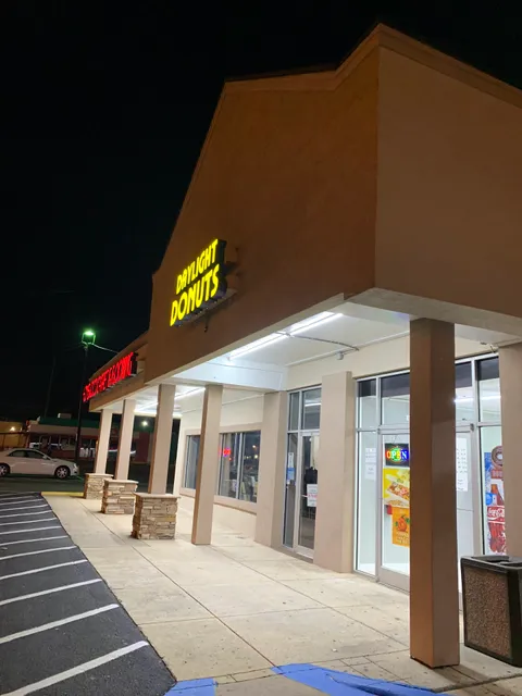DT's Daylight Donuts