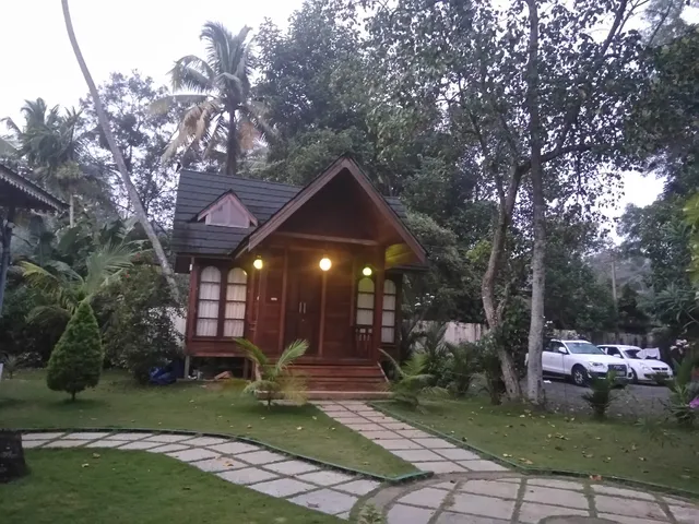 Silver Sands Backwater Resort