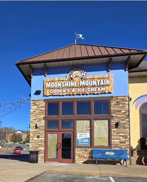 Moonshine Mountain Cookies & Ice Cream
