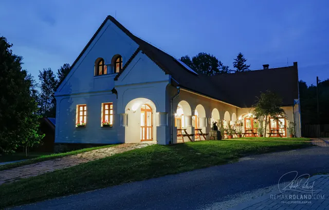 Iglauer Park - "Városlődi Villa" Nonprofit Kft.