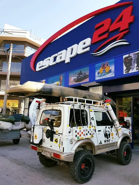 Escape24 (Φουσκωτά Σκάφη Κανό Καγιάκ Επισκευές)