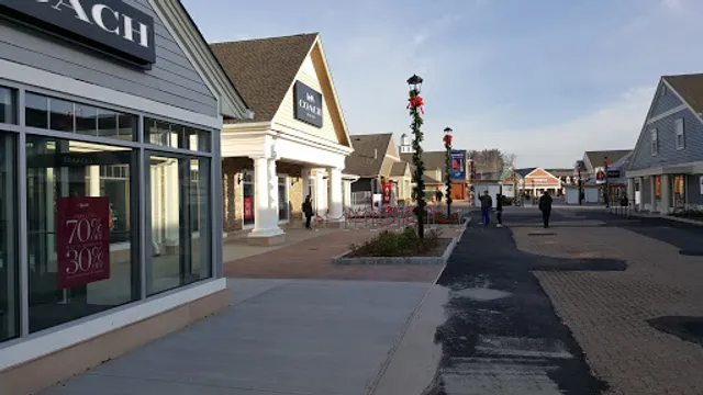 COACH Outlet