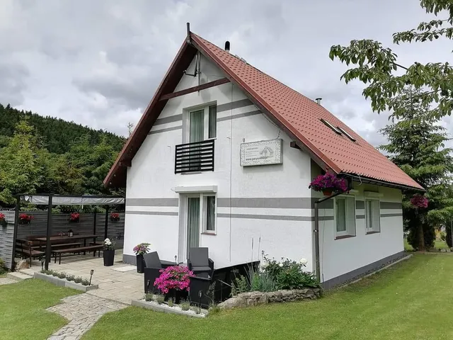 PARYSÓWKA - Dom do wynajęcia w Rzeczce Góry Sowie