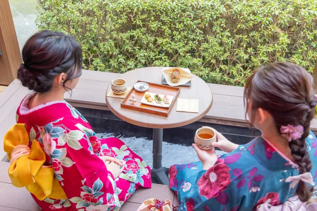 九博庭園 足湯茶屋