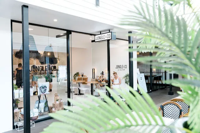 Jungle & Co