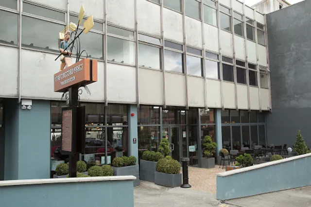 The Crossed Peels - JD Wetherspoon