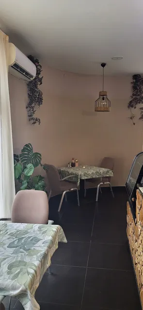 KisBudai Étterem - Székesfehérvár Chameleona