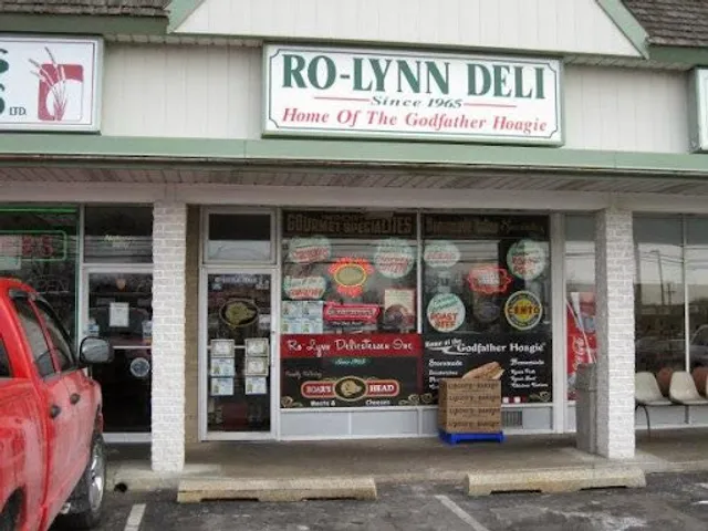 Ro Lynn Delicatessen