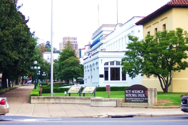 Young's Lakeshore RV Resort