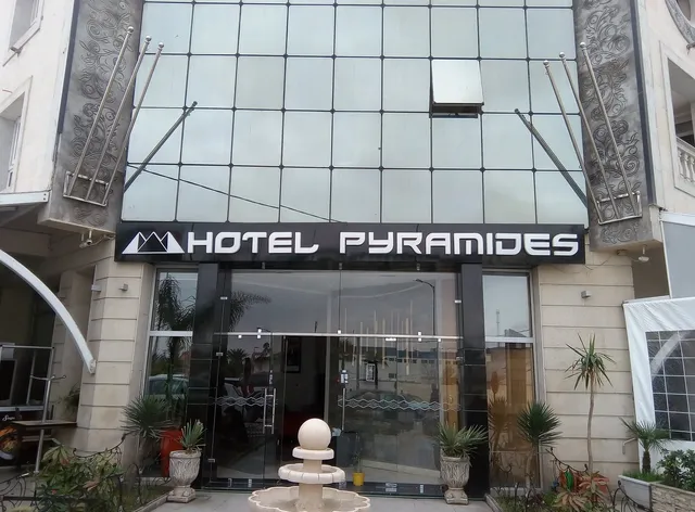 Hôtel Pyramides : Café & Restaurant
