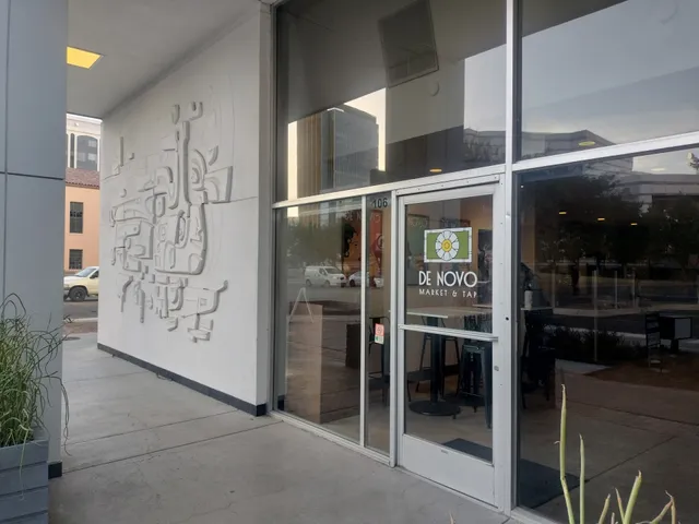 De Novo Market and Tap