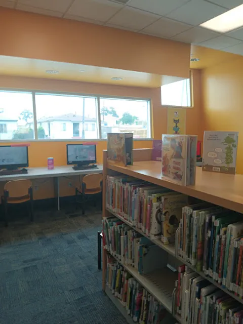 Mark Twain Branch Library