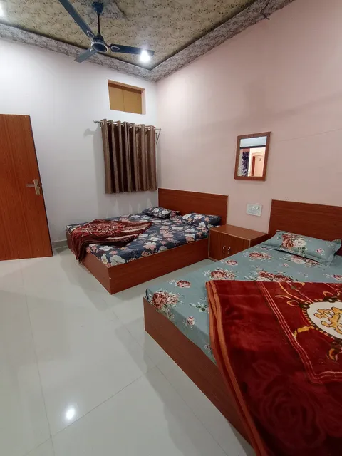 Saraswati Devi Atithi Bhawan