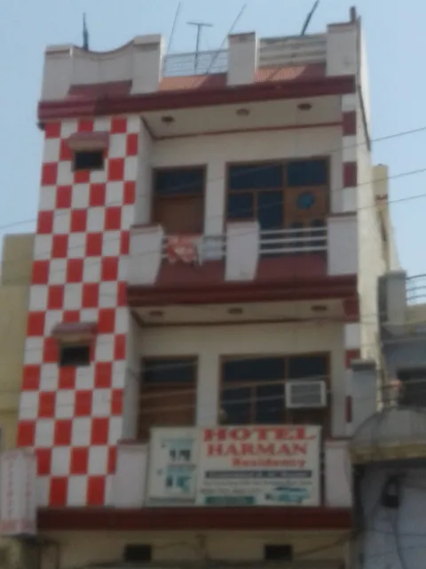 Hotel Harman Residency