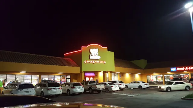 Chuck E. Cheese