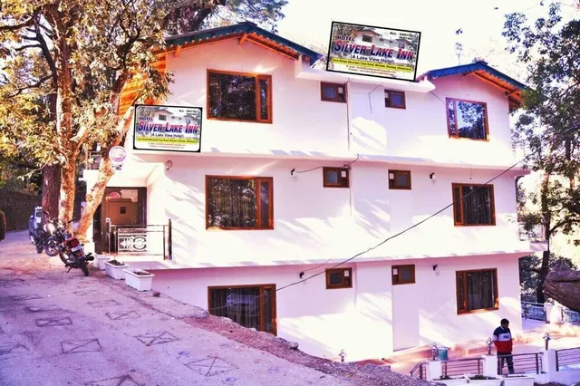 OYO Flagship Lake View Inn