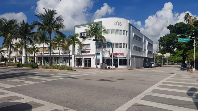 Shoppes of Il Villaggio