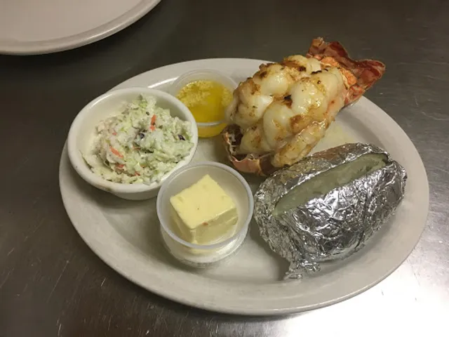 III Guys Restaurant & Sports Bar