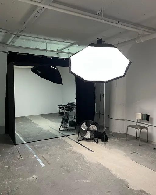 Mirror Self-Portrait Photo Studio