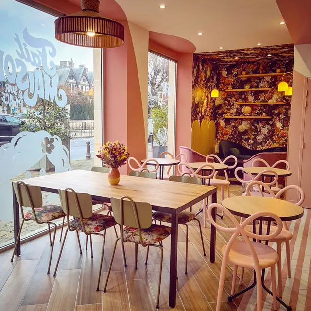 Emilie and the Cool Kids Reims