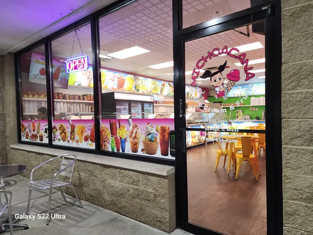 La Michoacana Ice Cream & Fruits