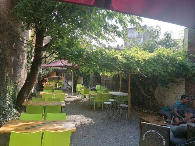 Côté Cour Côté Jardin