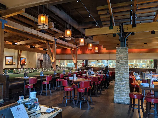 Lazy Dog Restaurant & Bar